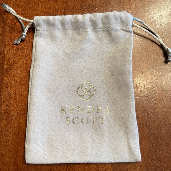 Kendra Scott Kirsten Earrings in Silver - Picture 4 of 6